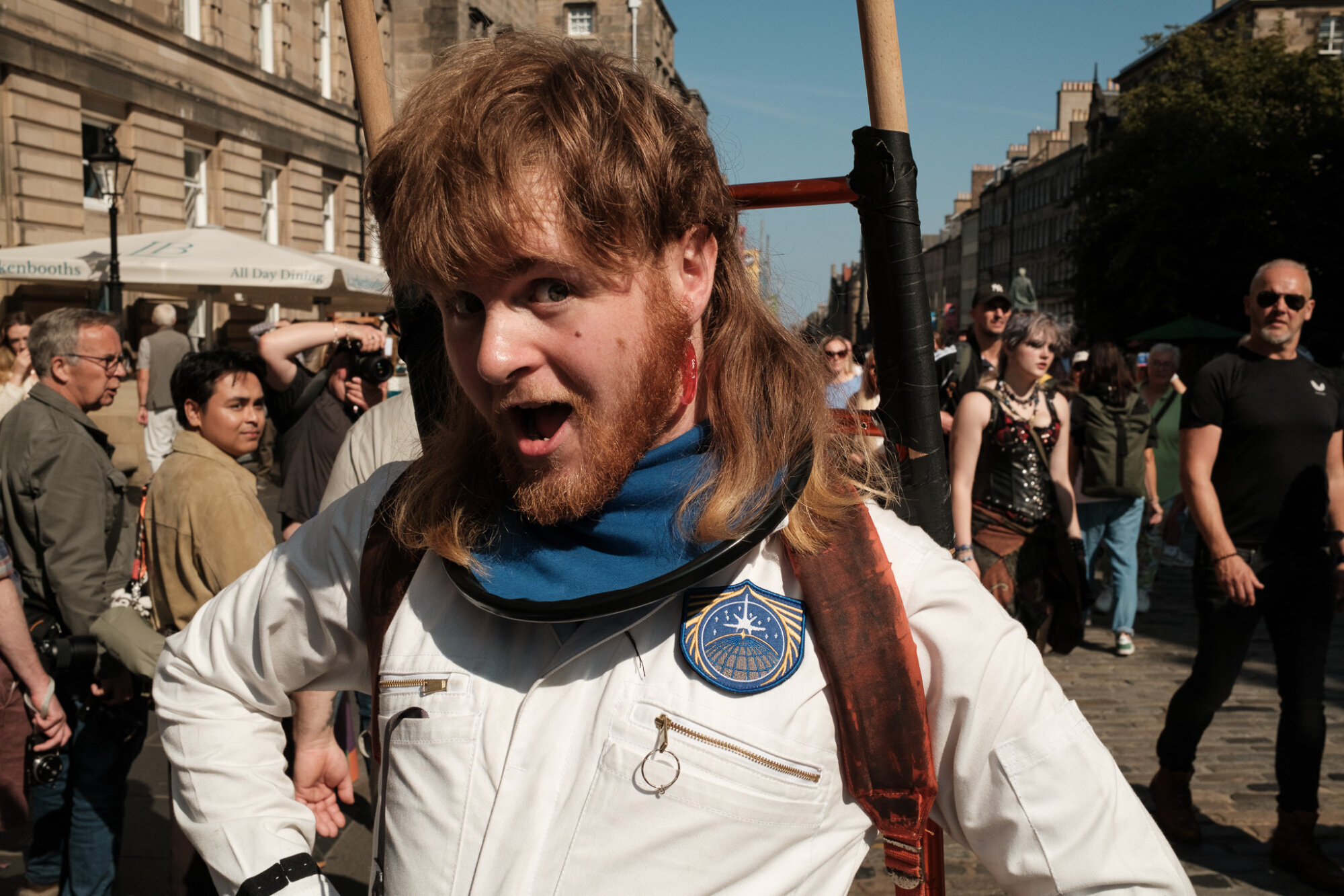 Edinburgh Festival street photo 04